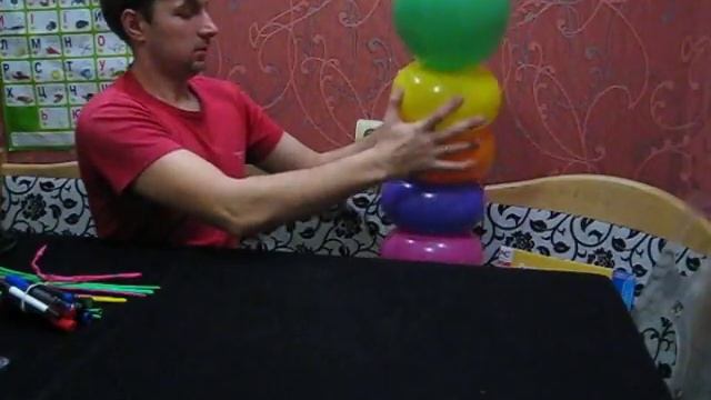 Гусеница из воздушных шаров (Caterpillar from balloons) смотреть онлайн
