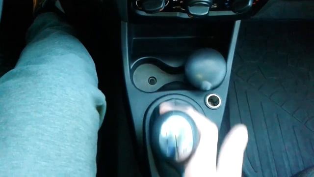 Видео: Как правильно включить пятую передачу в ЛАДА ЛАРГУС? смотреть онлайн