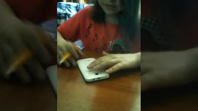 Как очистить крышку телефона смотреть онлайн