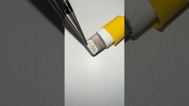 Проверили свою зарядку #iphone ? #iphone15 #техноблог #ремонтайфон смотреть онлайн