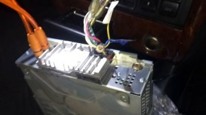 Как проще всего подключить активный сабвуфер в машину к магнитоле