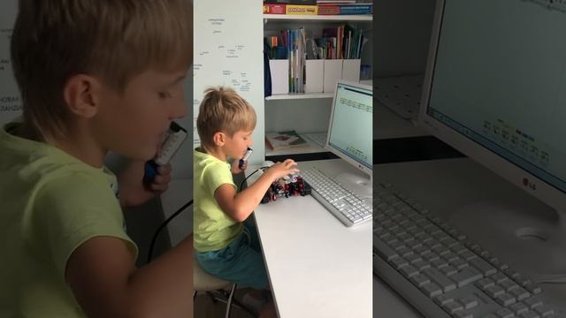 РОБОТ С ФУНКЦИЕЙ МЕТАНИЯ MINDSTORMS EV3 смотреть онлайн
