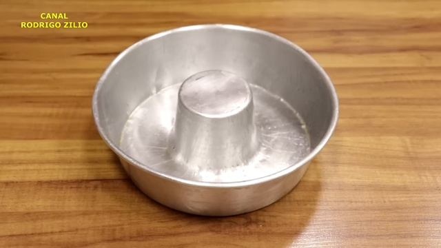 PUDIM DE NESCAU - SIMPLES, FÁCIL E RÁPIDO DE FAZER! смотреть онлайн