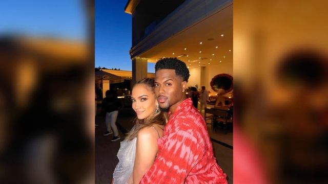 Jennifer Lopez’s 54th Birthday Party ! смотреть онлайн