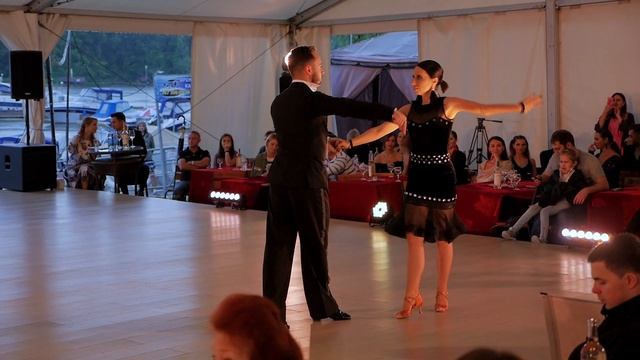 Rumba. Дмитрук Михаил – Шапран Татьяна смотреть онлайн