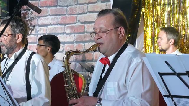 Джазовый оркестр" Big Band"-"Sweet Georgia Brown" автор M.Brown смотреть онлайн