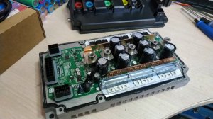 обзор внутрянки контроллера votol em-100