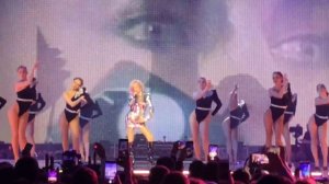 Наталья Ветлицкая - Посмотри в глаза (Биг-Лав-Шоу Москва 08.02.2020)