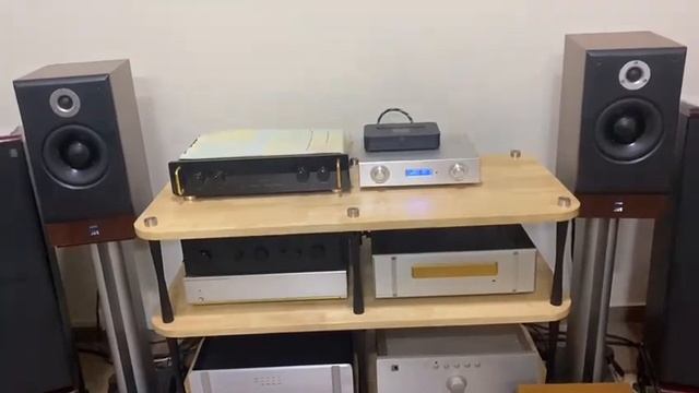 ATC SCM 19 Driven with O&B Audio Dual Mono Block Power Amplifier DMB2450 смотреть онлайн