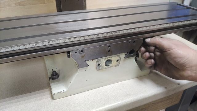 Установка устройства цифровой индикации УЦИ на настольный фрезерный станок JET JMD-20LA. Часть 1. смотреть онлайн