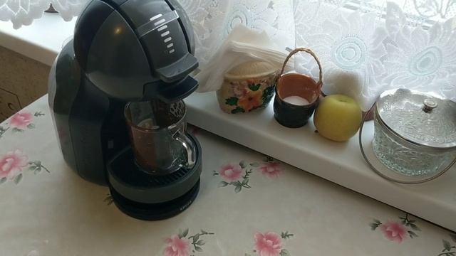 Использование многоразовой капсулы в кофемашине Nescafe Krups Dolce Gusto Mini Me KP1208 смотреть онлайн