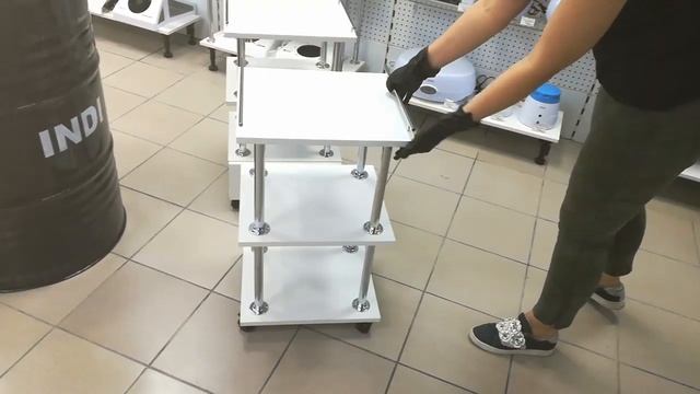 Много мебели для салона красоты. Ваш LAKI смотреть онлайн