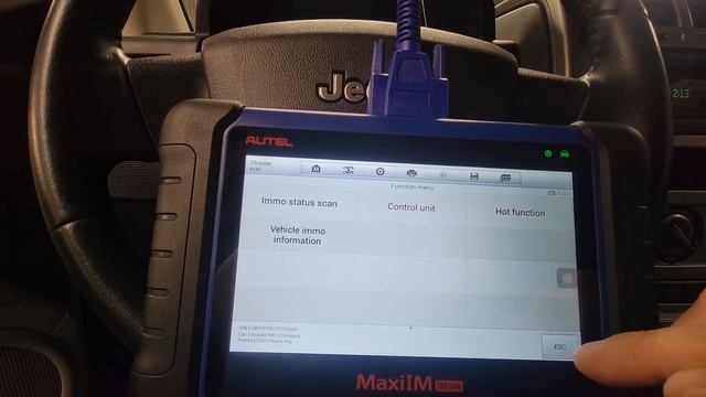 Autel IM508 Programming a used Jeep computer смотреть онлайн