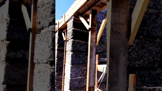 Строим однаэтажный дом 8*9 из наших арболитовых блоков, размером 500*200*300.Арболит ВН 89646906865