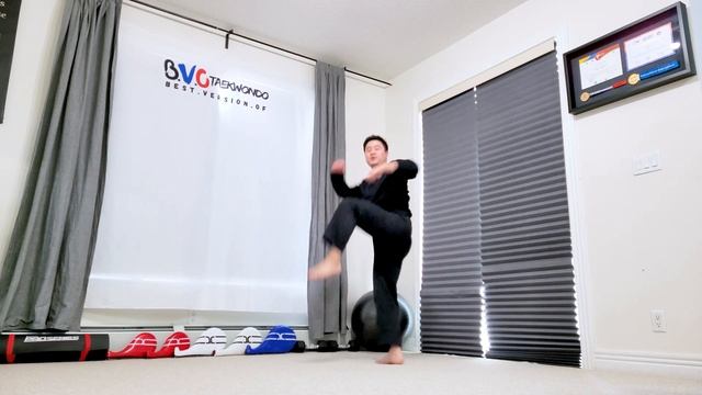 The SECRET To Super HIGH Tornado Kicks смотреть онлайн