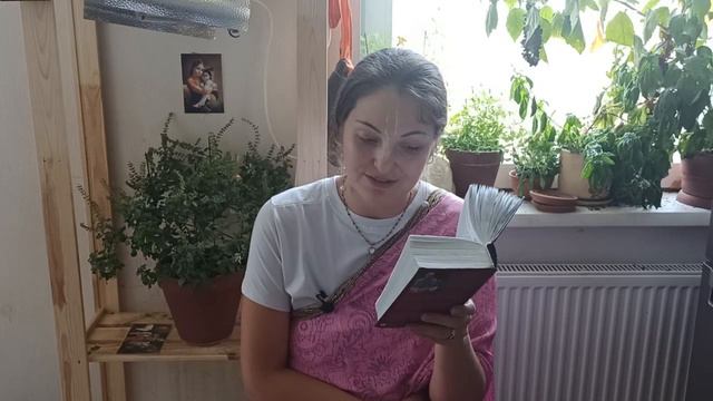 4.6. - 4.7. Бхагавад Гита. Глава 4. Какое изначальное тело господа? Зачем он приходит в этот мир? смотреть онлайн