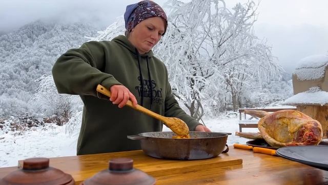 First Snow Has Fallen! The Hermits Are Cooking Pilaf In The Lamb! Rural ASMR Cooking