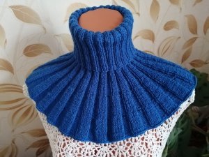 №184 Простая манишка спицами резинкой?Вязать манишку просто ?#вязание #манишкаспицами #готоваярабо