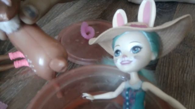 Видео для дитей, какашки. Энчантималс. Вода. Лось. Моча. Момо. Заяц. Пол. Пластелин видео для дитей смотреть онлайн