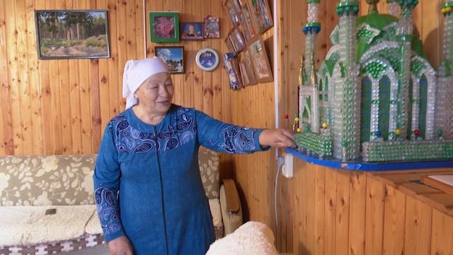 Гульбика Латыпова “построила” мечеть Кул-Шариф из стеклянных шариков за 5 лет смотреть онлайн