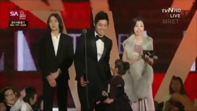 Kim Hyun Joong - 2009 STAR Icon AWARDS / вручение премии ЗВЕЗДА - Икона 2009 Ким Хен Джуну (rus Sub