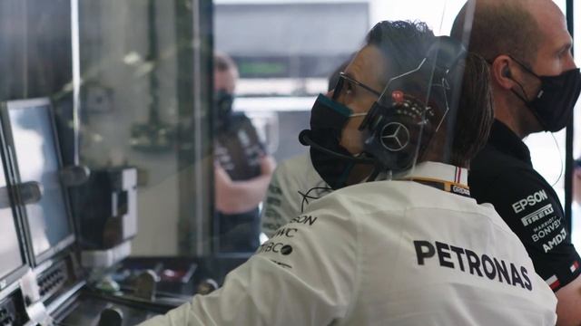 TeamViewer partnering with Mercedes-AMG Petronas Formula One Team & Mercedes-EQ Formula E Team смотреть онлайн