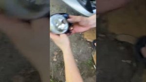 Замена противотуманный фары на Toyota Noah, Voxy, Esquire