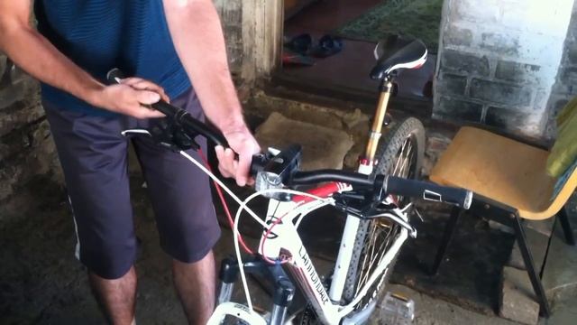 Грипсы Cannondale. Ручки на руль велосипеда смотреть онлайн