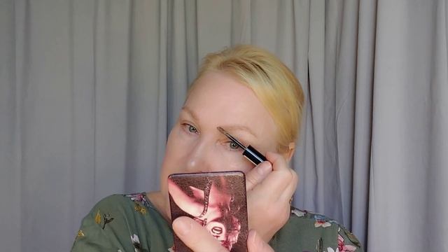 Крашусь и ворчу: макияж с палеткой от Parisa. смотреть онлайн