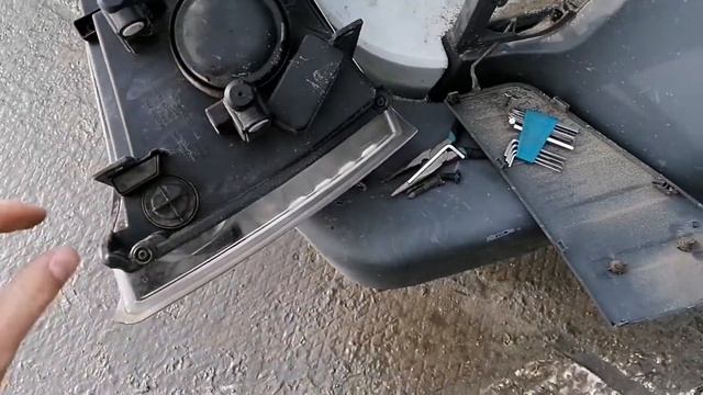 Газое Некст. Как снять переднюю фару. Замена лампочки габаритного огня в передней фаре.