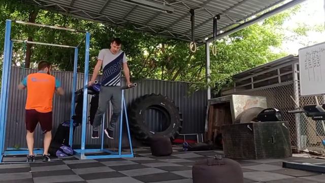 попытка сделать 40 брусьев и 40 турника за 8 минут смотреть онлайн