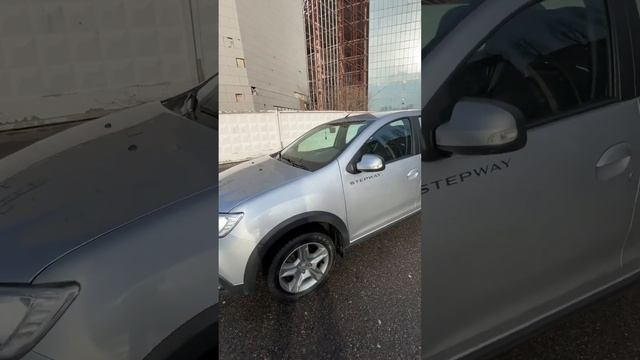 Renault Logan 2 Stepway смотреть онлайн