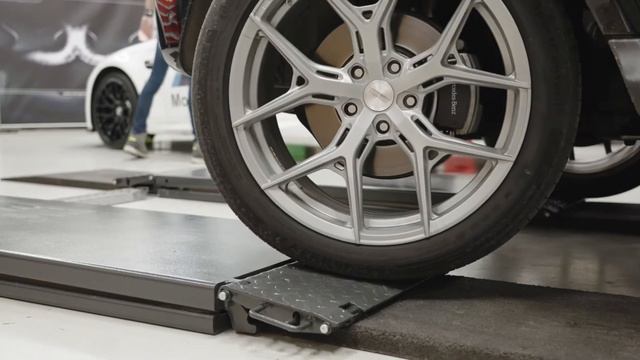Akrapovic Installation Mercedes-Benz G500 смотреть онлайн