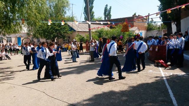 Последний звонок в МКОУ СОШ№2 г. Хасавюрт 2014 год смотреть онлайн