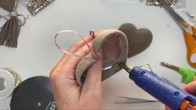 Как обтянуть заготовку замшей. Новые идеи. смотреть онлайн