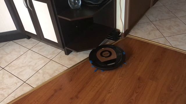 Philips SmartPro Compact "мягкая посадка" на базу :) смотреть онлайн