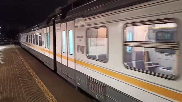 РЖД. Встреча двух электропоездов ЭД4М платформа Водники Московские Центральные Диаметры МЦД-1 смотреть онлайн