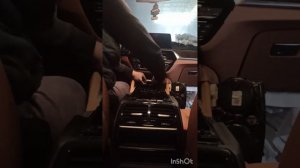 BMW G30 5 series . Снятие панели, торпеды, щитка приборов. Снять панель BMW G30