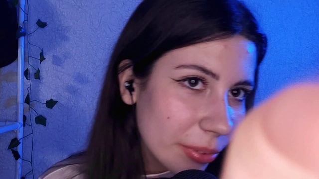 ASMR Макияж Слюнкой, Звуки рта ??? spit painting for relax смотреть онлайн