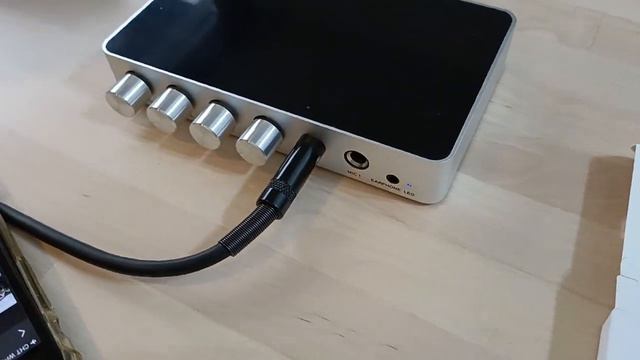 km200 迴音機配合手機唱歌APP HDMI輸出至電視唱ktv 可接無線麥克風 網路天空 смотреть онлайн