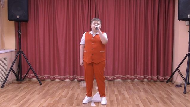 ДВС "ТАЛАНТ" Богдан Киричок исполняет песню "Косички" ( из репертуара группы "Талисман") смотреть онлайн