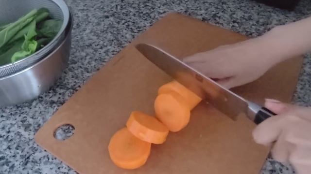 일본 도쿄 브이로그 l 마트 장보고 시금치&당근 파운드 케이크 만들어 먹는 도쿄 일상 브이로그 смотреть онлайн