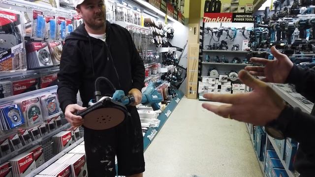 Makita 18V Brushless Drywall Sander & Vacuum