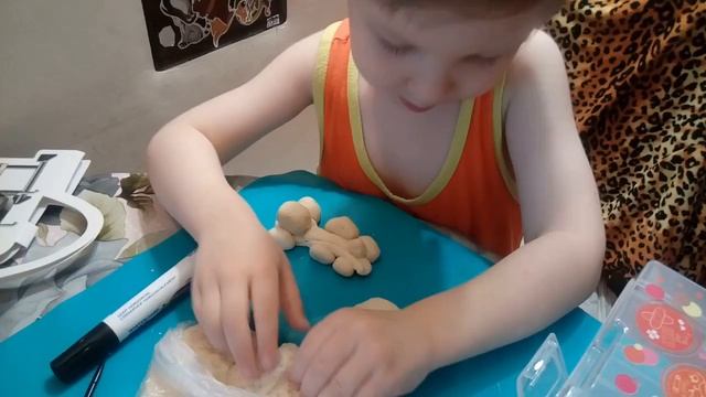 Птичка из теста. Поделки. смотреть онлайн