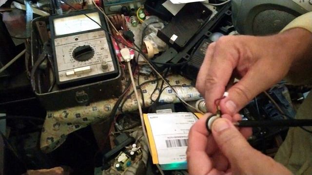 Сложная замена батарейки БИОС на материнской плате ноутбука смотреть онлайн