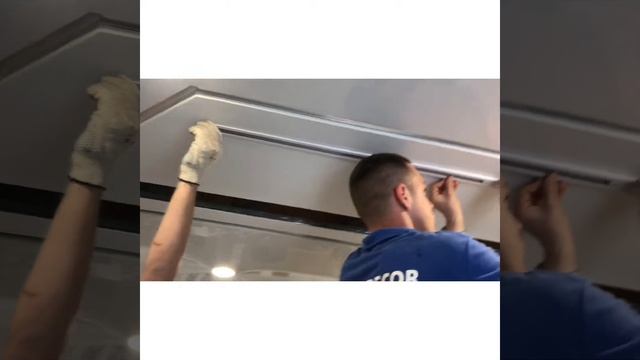 Color Niche Ниша со встроенными светильниками,утопленный трек в натяжной потолок.