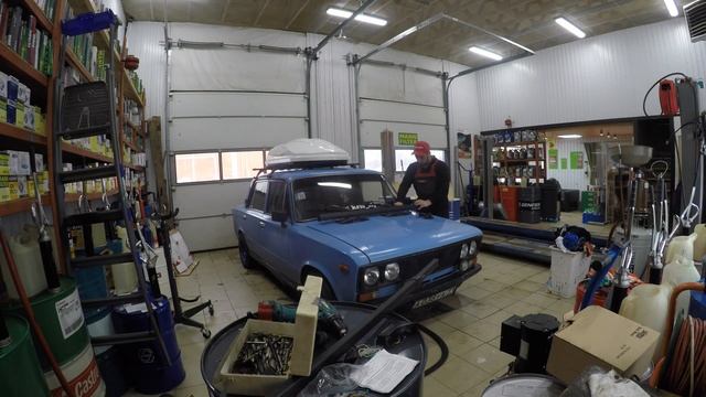 БЮДЖЕТНЫЙ МОЩНЙ СВЕТ В ВАЗ 2106 за 6000! Установка светодиодной балки на крышу. смотреть онлайн
