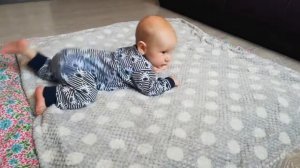 Забавный Видео дневник. Развитие ребёнка в 5 месяцев. Что умеем.