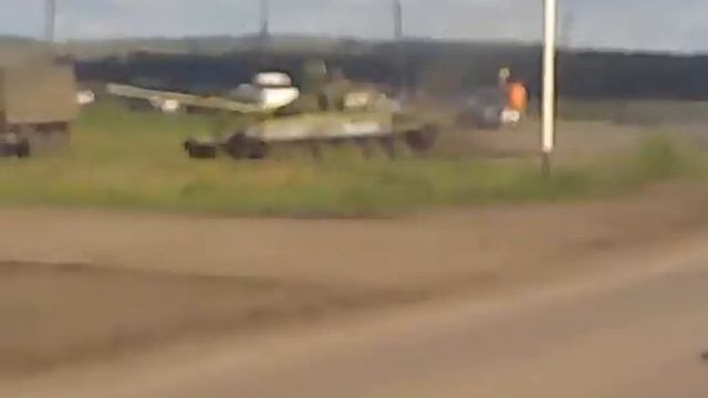 Юрга. Танки не дают проехать.