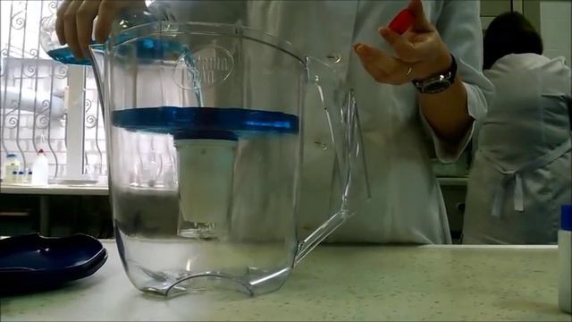 Демонстрация очистки воды в фильтре-кувшине Наша Вода смотреть онлайн